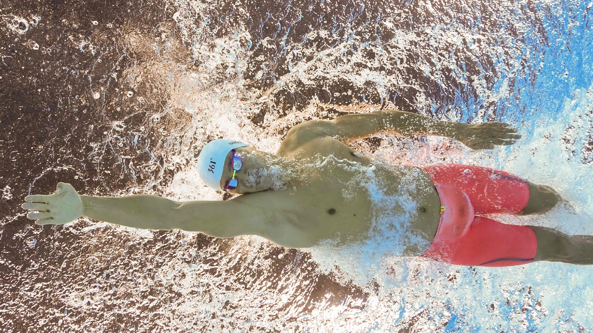 _年度最美瞬间：运动员微笑、庆祝集锦_，运动员庆祝动作