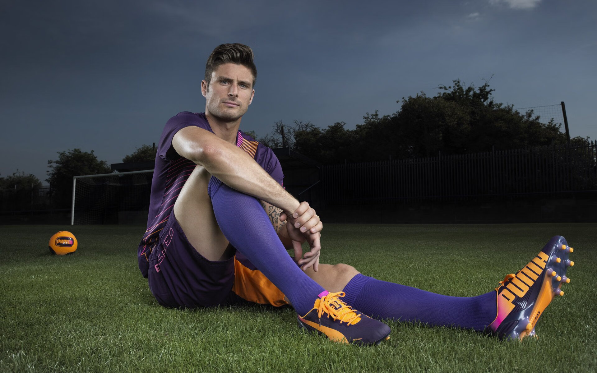 《电竞志愿者:幕后英雄的故事》,电竞人物志theshy